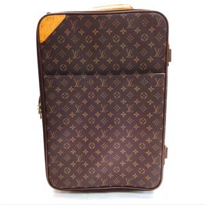 LV Luggage with clothing bag never used excellent condition.